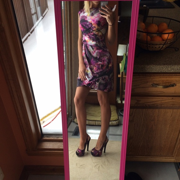 More pictures of Karen Millen Dress & Heels🌟 - Picture 3 of 4