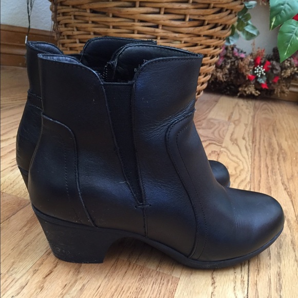 abella platform chelsea boot