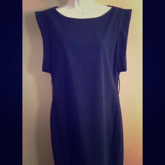 Calvin Klein dress 👠🍷