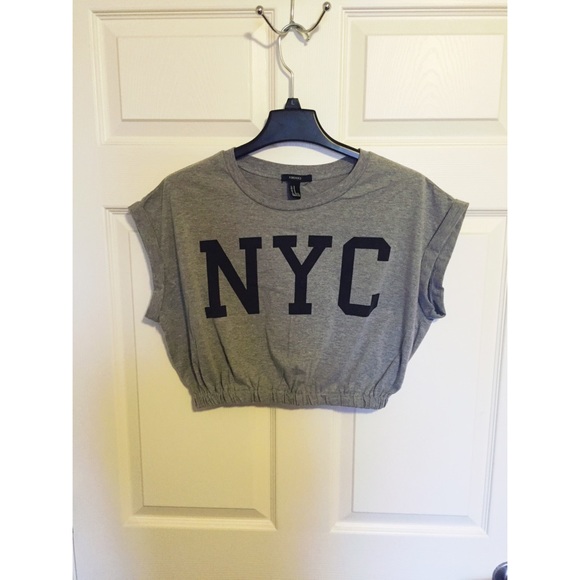 Crop top.