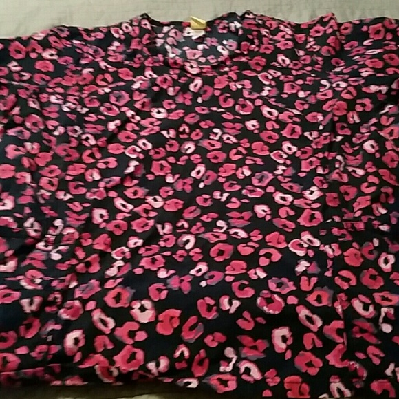 Scrubs top