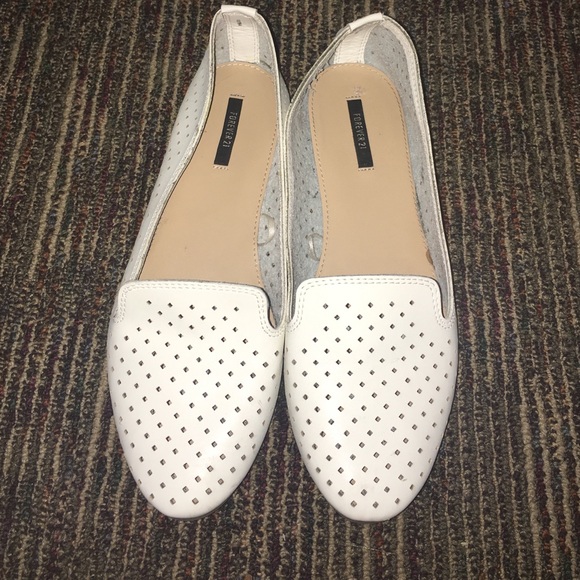 White cutout flat Forever 21 loafers