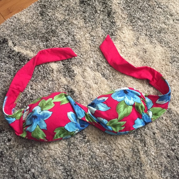 Hollister floral bathing suit top