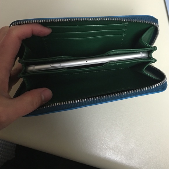 Fossil tech wallet additional pics