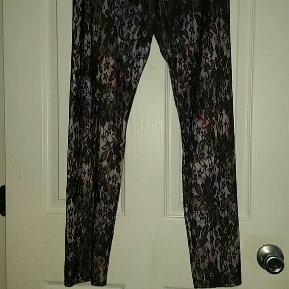 DONATED H&M Divided Leggings sz Medium - Picture 2 of 4