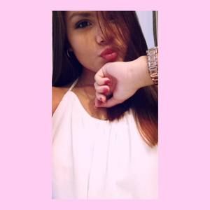 Meet your Posher, Monica