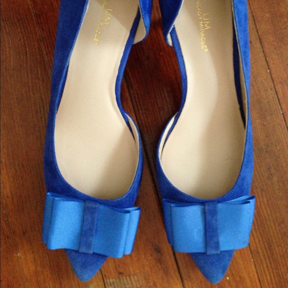Uneasy miracle suede blue high heels