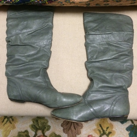 Gray winter boots