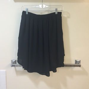 Banana Republic Black Flowy Mid-thigh Skirt (S)