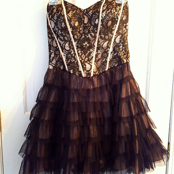 Debs black and cream corset dress - Picture 1 of 4