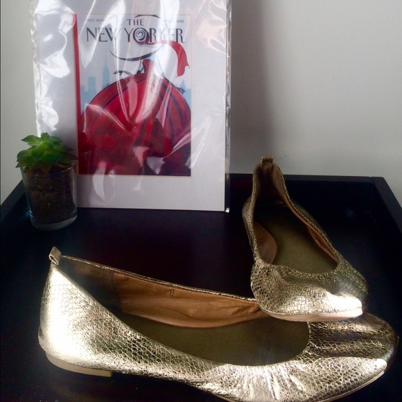 Banana Republic Statement Flats