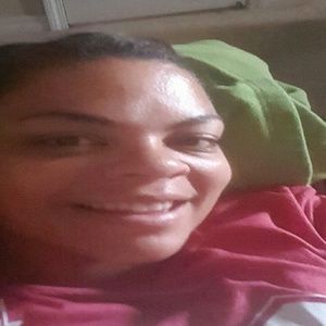 Meet your Posher, Elise