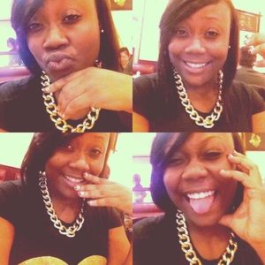 Meet your Posher, Brea