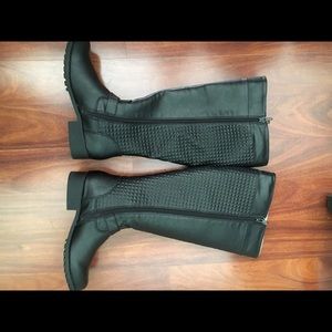 Steve madden  brand-new boots w calf