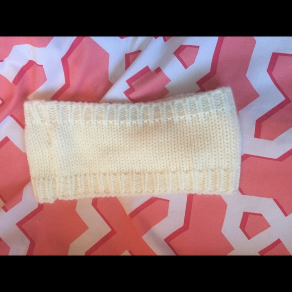 Tillys bow ear warmer headband - Picture 2 of 2