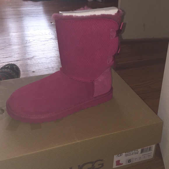 UGG boots💕 - Picture 2 of 4