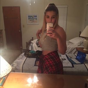 Meet your Posher, Claire