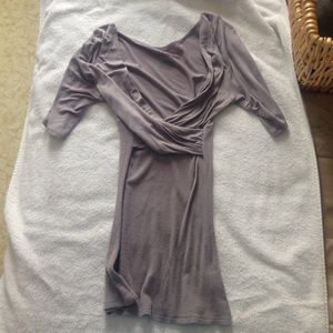 Gray quarter sleeved v-neck