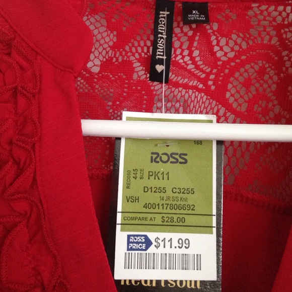 Red Ruffled top NWT! - Picture 3 of 3