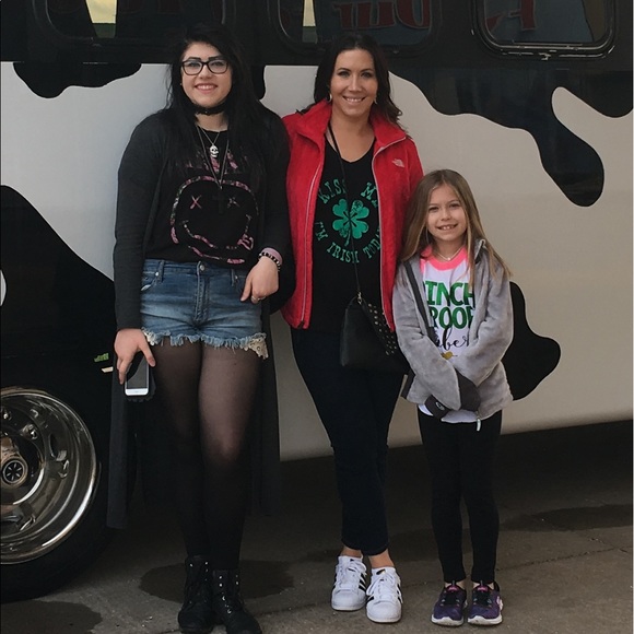 Meet your Posher, Stefanie - Picture 4 of 4