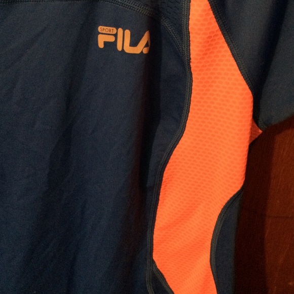 FILA short sleeve work out top! - Picture 3 of 4
