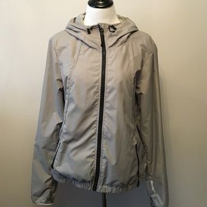 Bench light weight rain jacket
