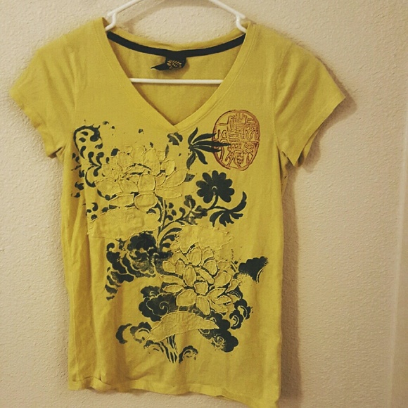 Lucky Brand T-shirt