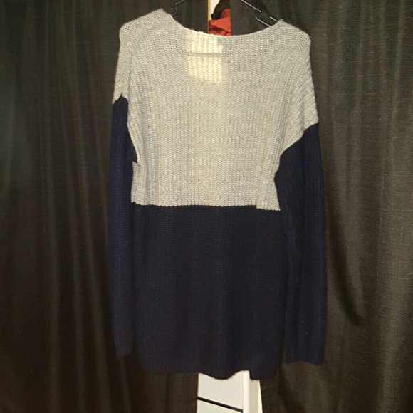 A long sleeve sweater from Gap. - Picture 2 of 2