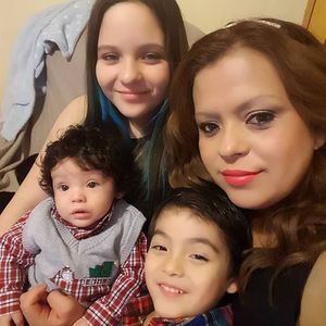 Meet your Posher, Adriana