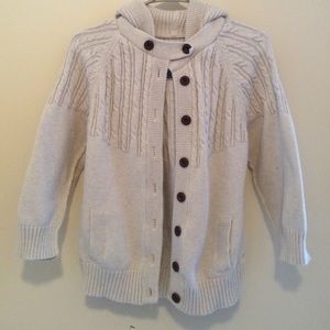 American Eagle quarter sleeve hooded sweater.