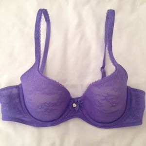 Victoria's Secret, purple bra