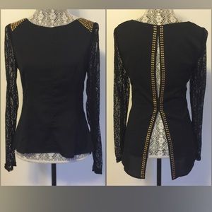 Marineblu studded black lace top