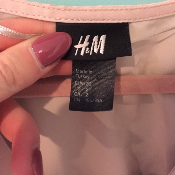 Pink dress - Picture 3 of 3