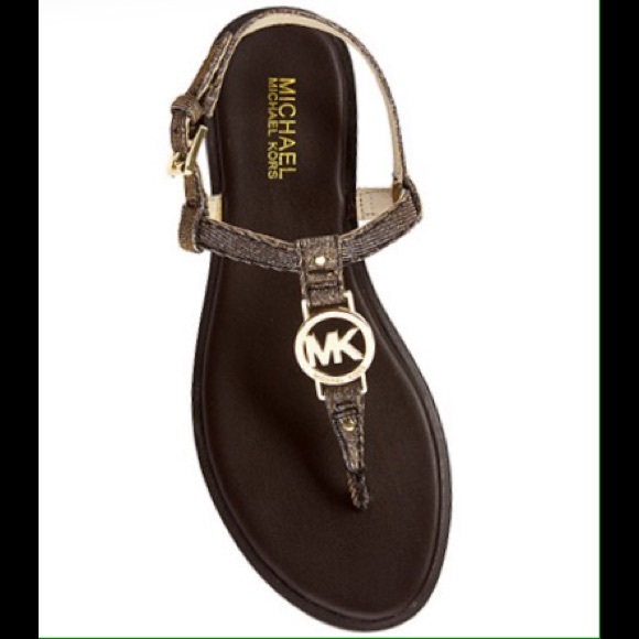 MICHAEL Michael Kors Shoes - 🎀SUMMER SALE🎀 🎉HP🎉 MICHAEL KORS THONG SANDAL