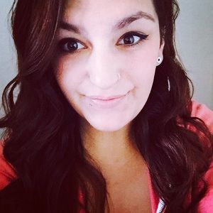 Meet your Posher, Alley