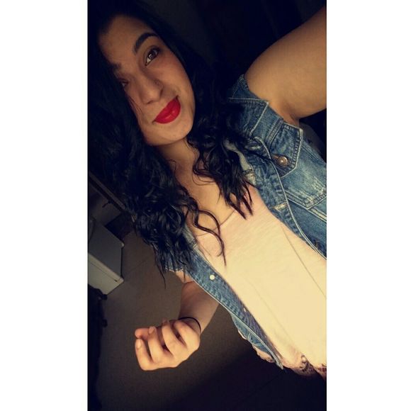 Meet your Posher, Liz