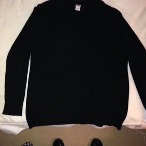 Black cashmere V-neck sweater