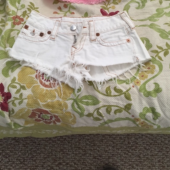 White Joey cutoff true religion shorts