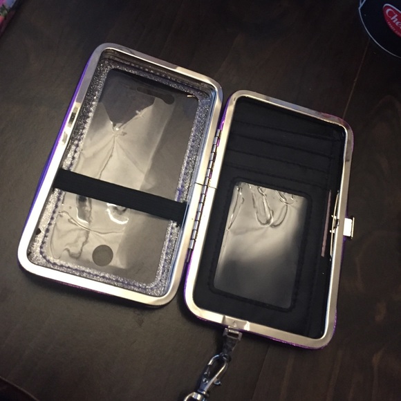 Iphone 4 case - Picture 2 of 3