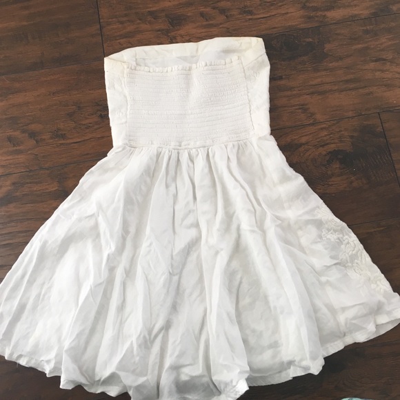 Lace strapless dress - Picture 2 of 2