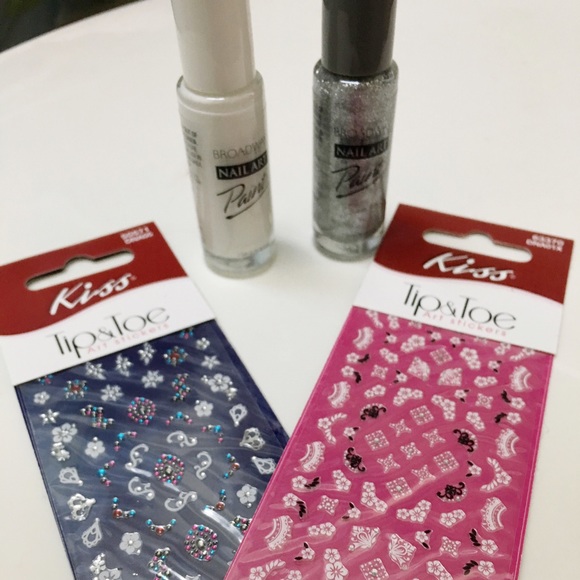 Gray and White nail polish