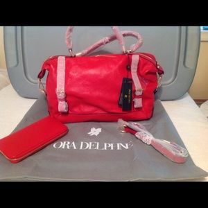New ORA DELPHIN handbag and wallet