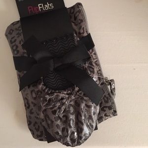 Leopard Print Flip Flats