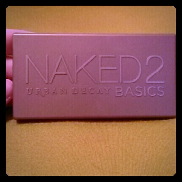 Urban Decay Naked2 Basics