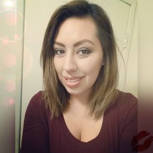 Meet your Posher, Deisy