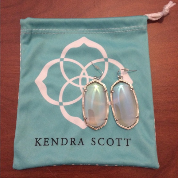 Kendra Scott Danielle silver iridescent earrings