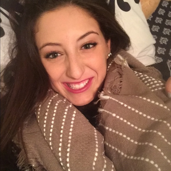 Meet your Posher, Shannon - Picture 1 of 1