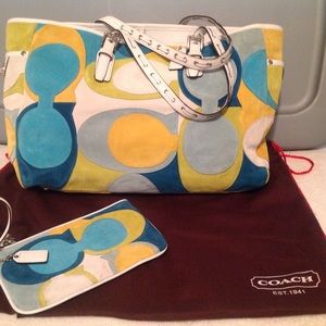 Genuine Coach Tote#3682 and wristlet
