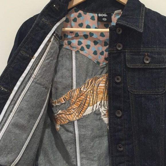 BDG Tiger Jean Jacket - Picture 4 of 4