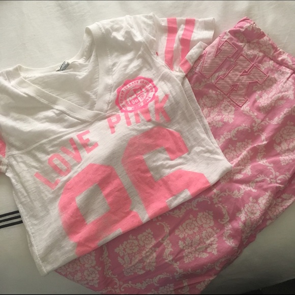 VS Pink Pajama Set